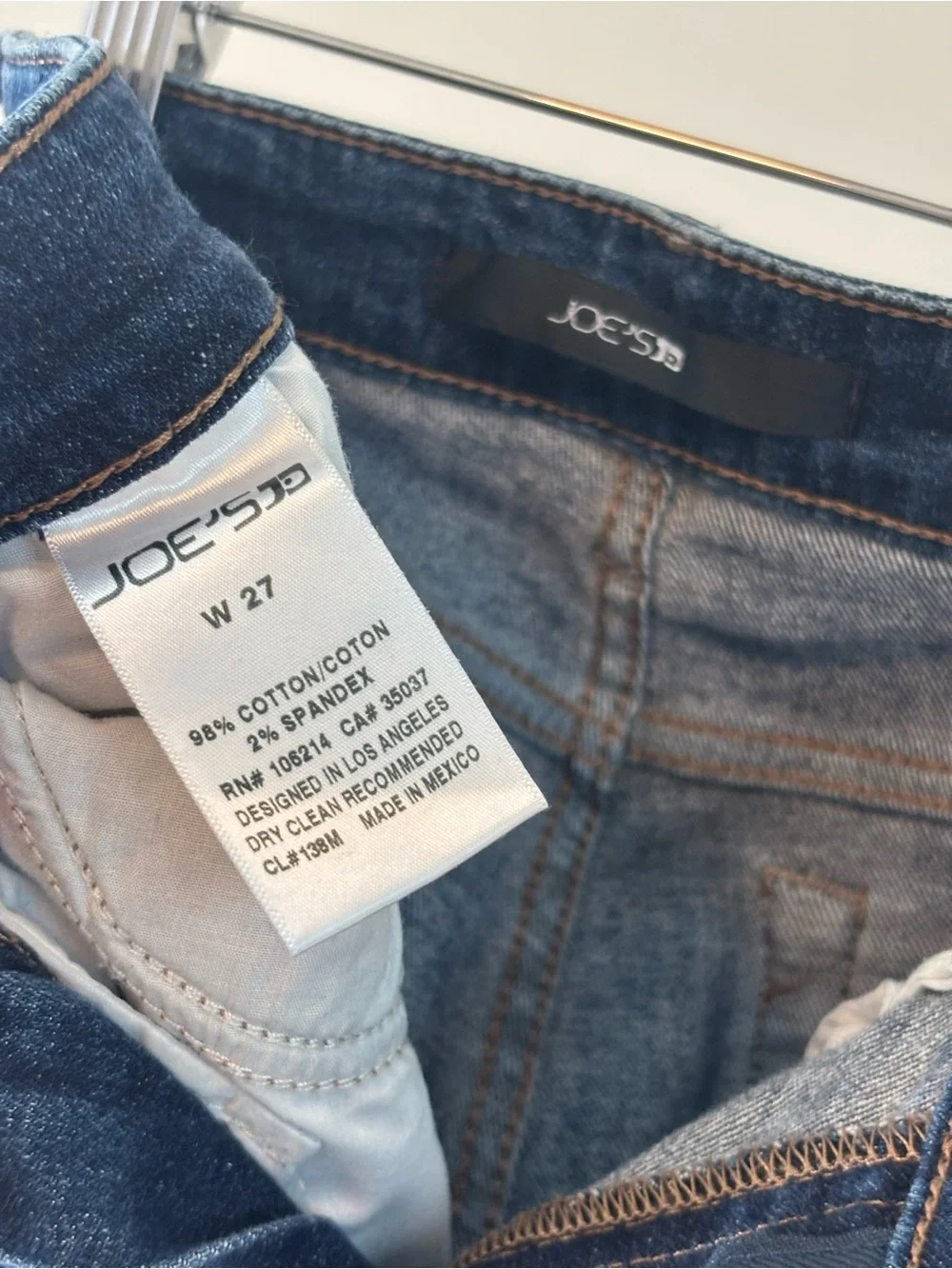 Joe’s Jeans Skinny Jeans | Distressed Ripped Denim | 98% cotton